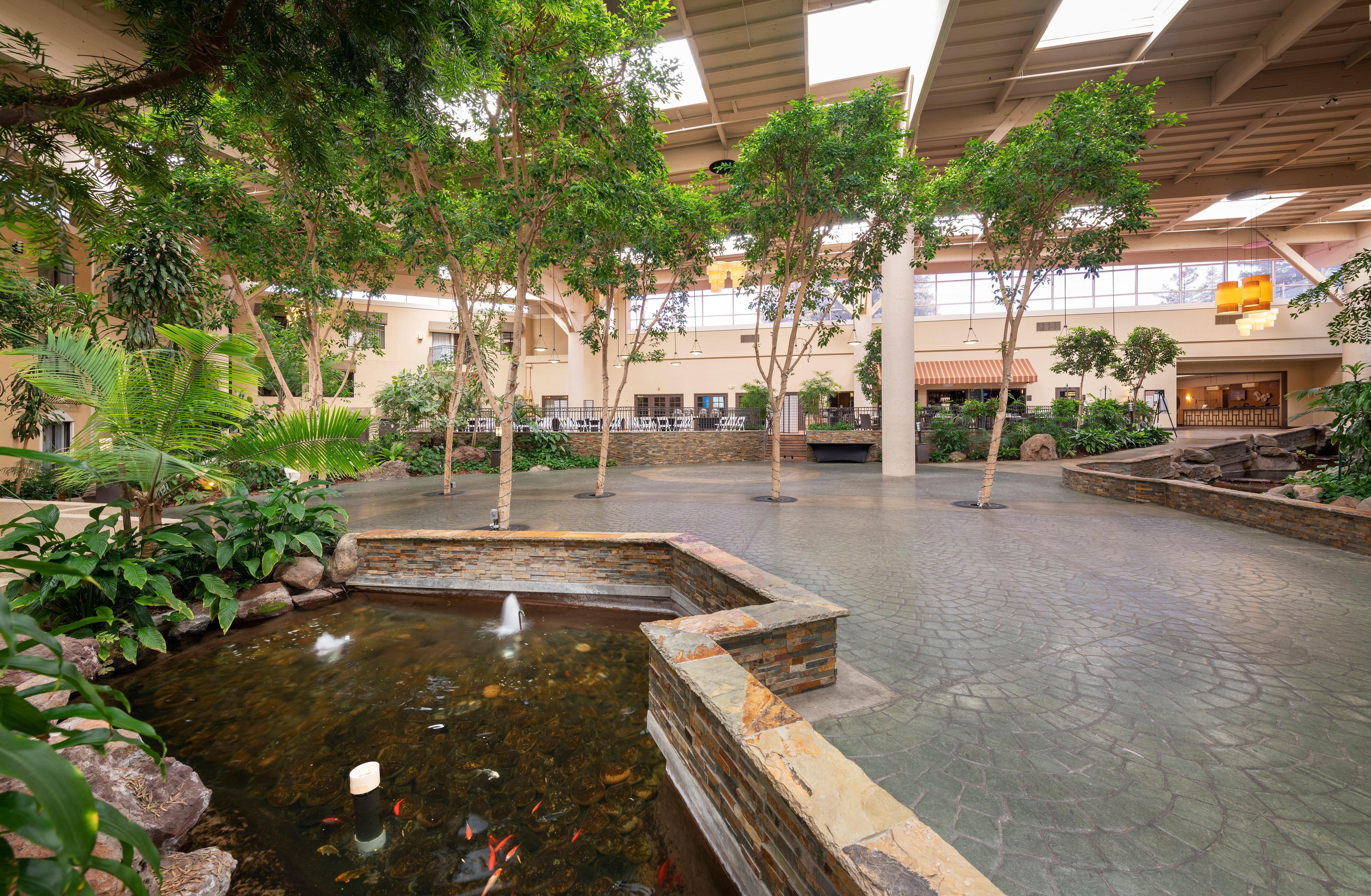 Concord Plaza Hotel Εξωτερικό φωτογραφία