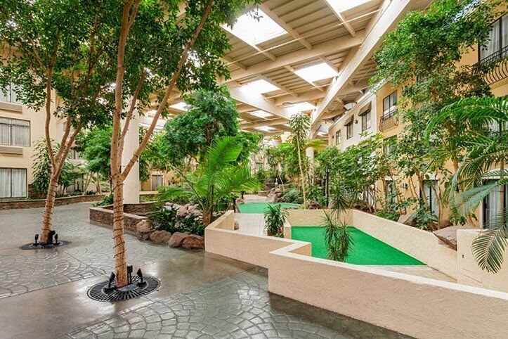 Concord Plaza Hotel Εξωτερικό φωτογραφία